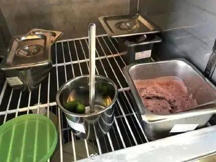 鱼蛋后厨爆料视频播放,视频曝光后厨操作全过程